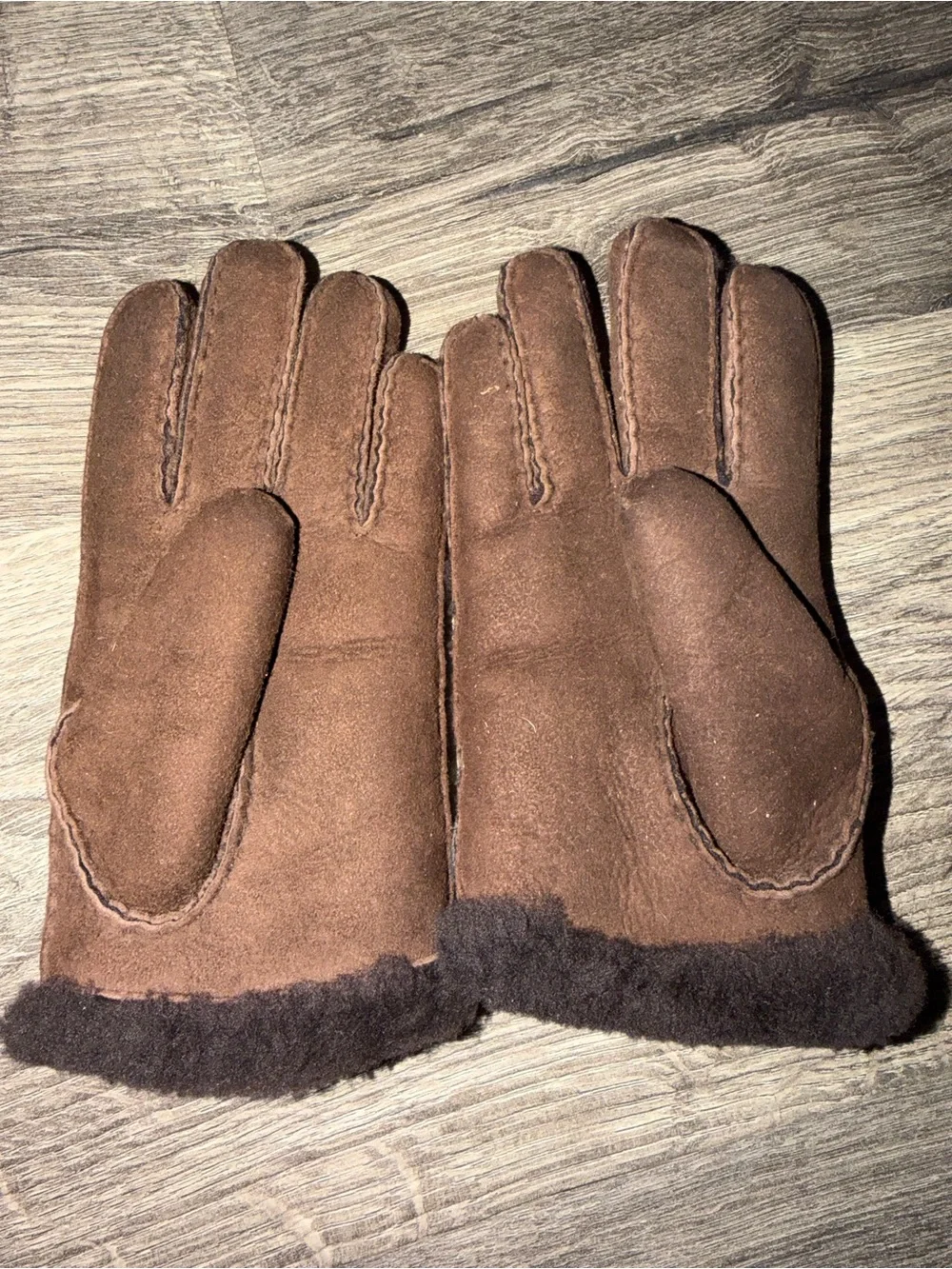 Ugg gloves